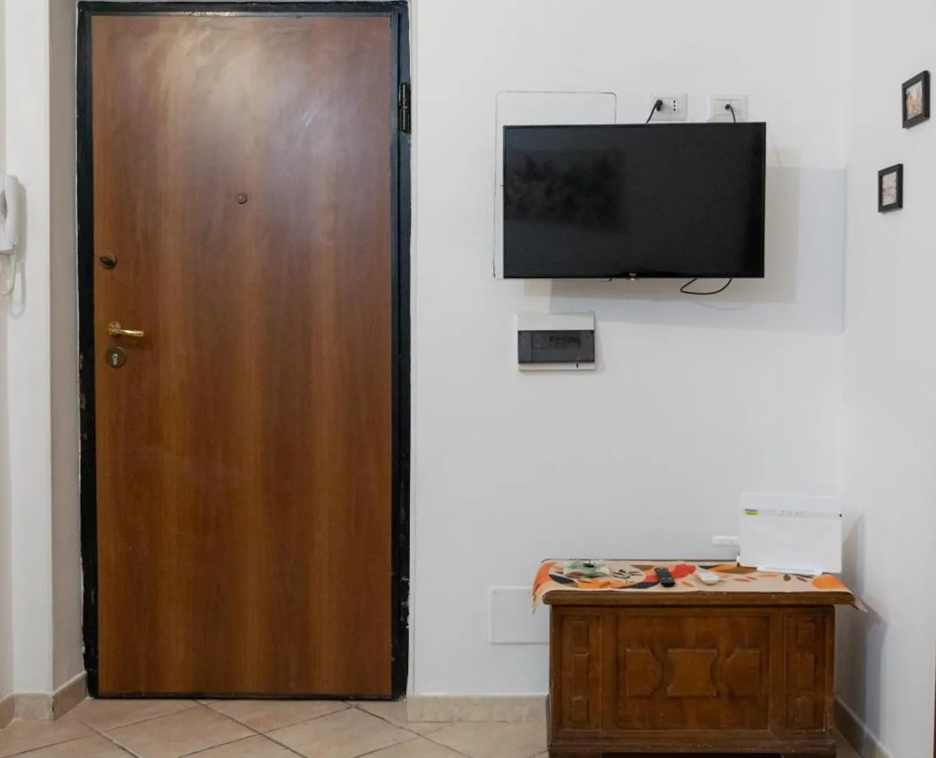 Casa Di Roberto - Metro E Servizi A Due Passi! Rom Apartment