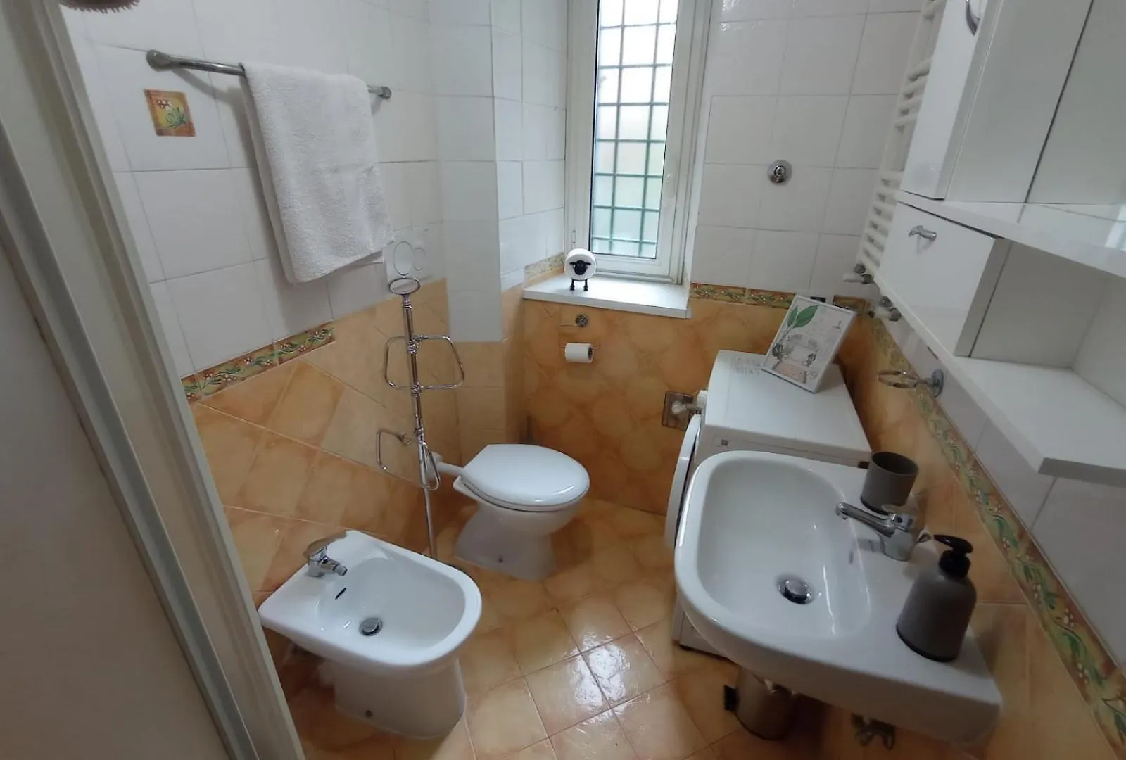 Casa Di Roberto - Metro E Servizi A Due Passi! Rome Apartment